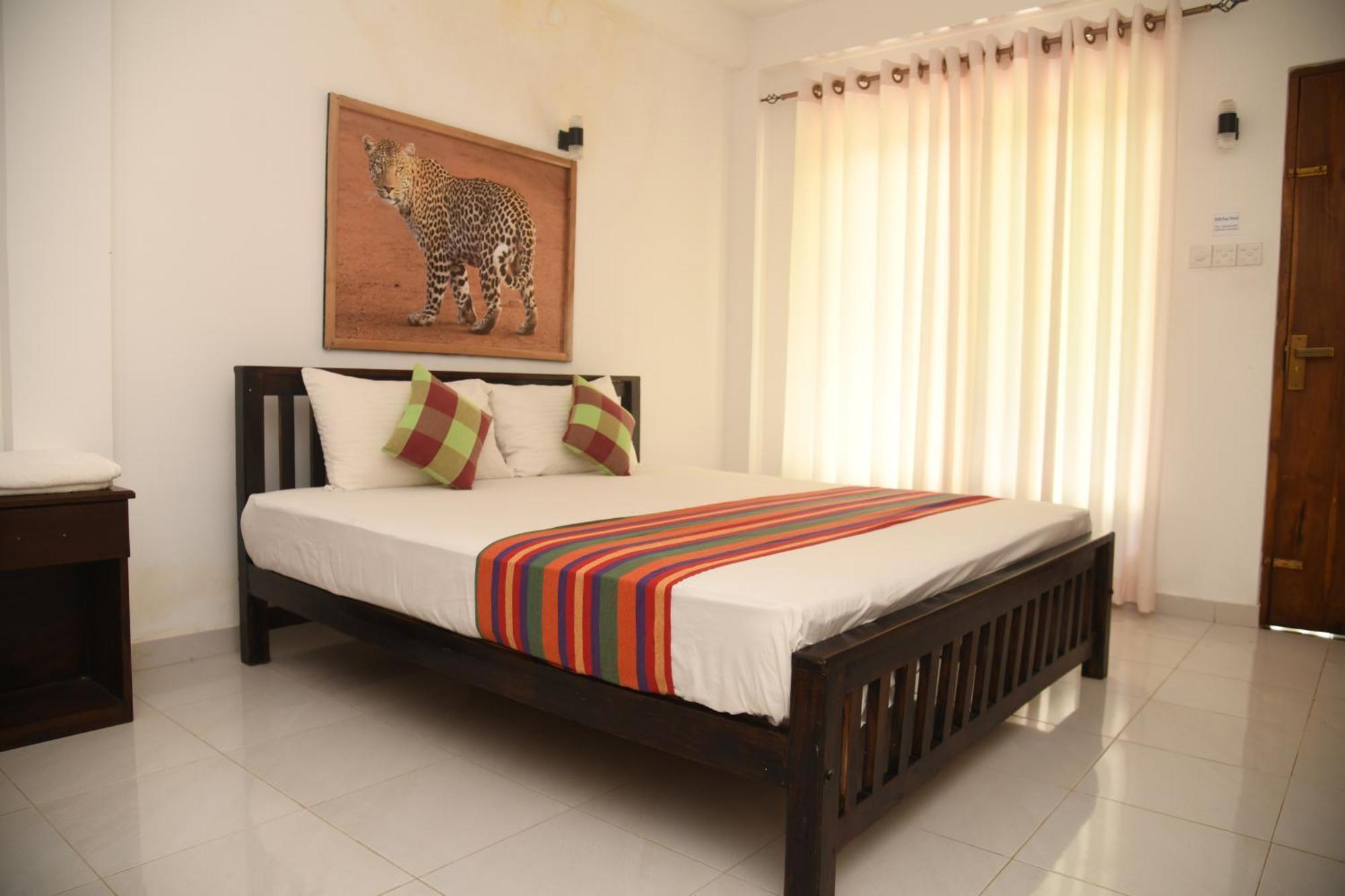 Wild Park Safari Home Stay Udawalawe Esterno foto