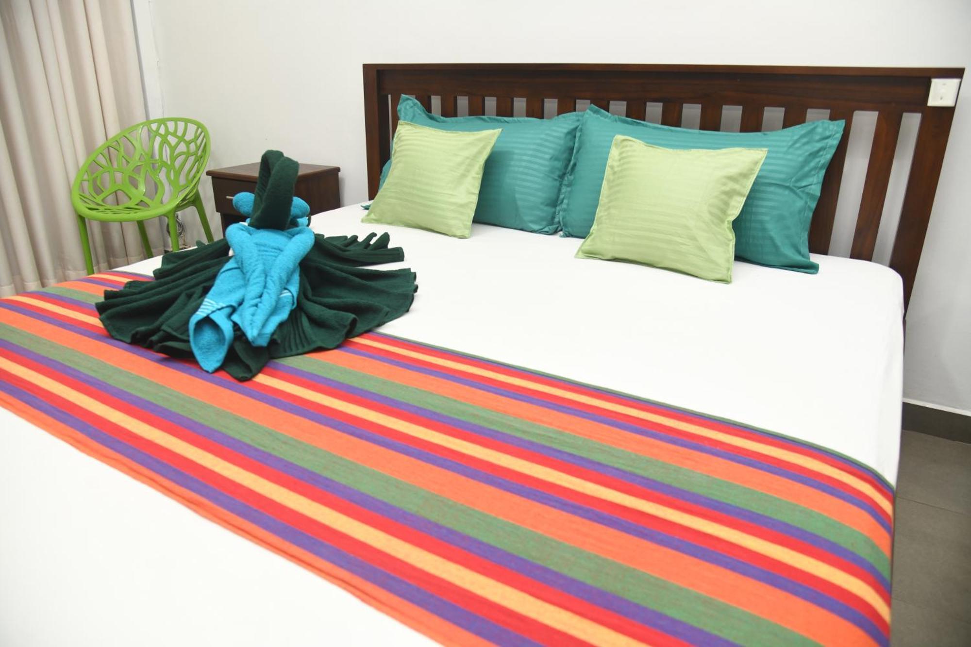 Wild Park Safari Home Stay Udawalawe Esterno foto